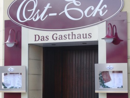 照片: Ost-Eck das Wirtshaus